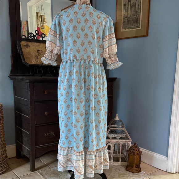 Boutique Blue and Cream Floral Print Bohemian Maxi Dress - Picture 7 of 12